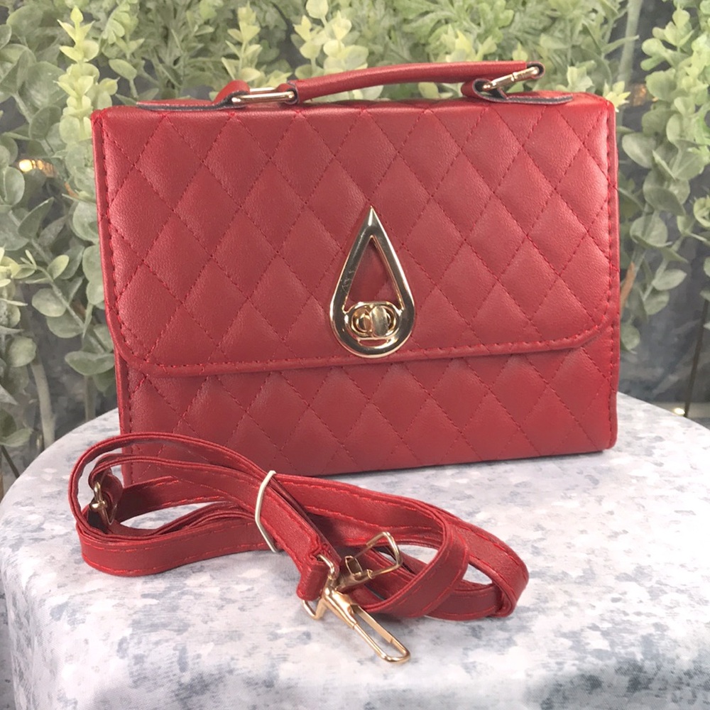 Hakol Red Quilted Stitch Small Frame Handbag w/Shoulder Strap ❤️New in Bag❤️